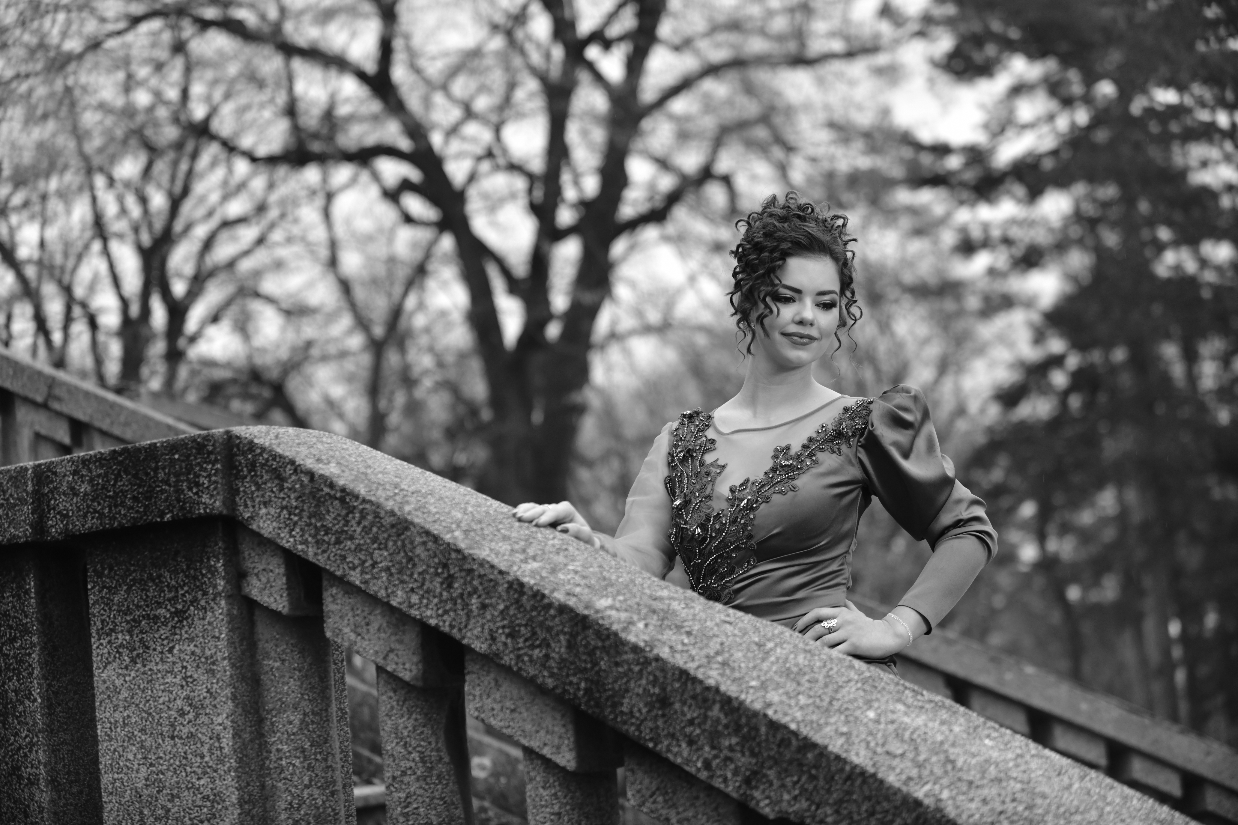 Mlada na stepenicama - svadbena fotografija